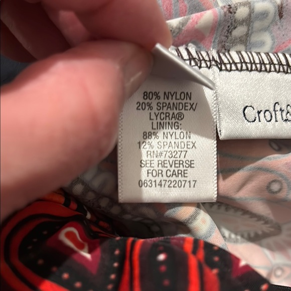 Women's Multicolor Patterned Top - Picture 3 of 4